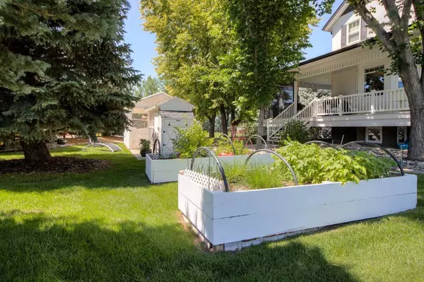 2702 30 ST, Coaldale, AB T1M 1P1