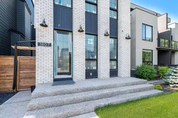 1807 Broadview RD Northwest, Calgary, AB T2N 3H6