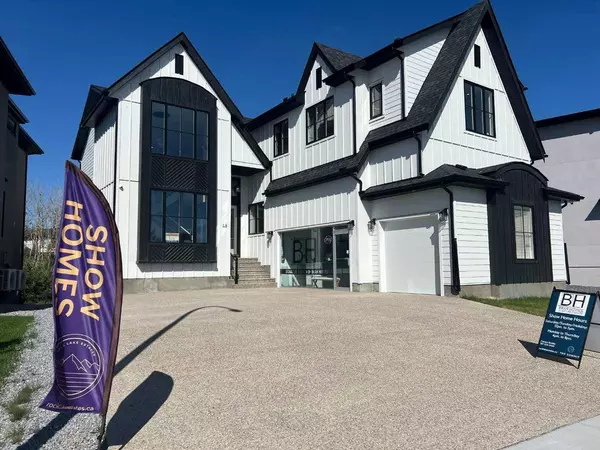 48 Rockcliff TER Northwest, Calgary, AB T3G 0G6