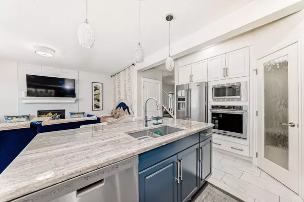 120 Red Sky GDNS Northeast, Calgary, AB T3N1N1