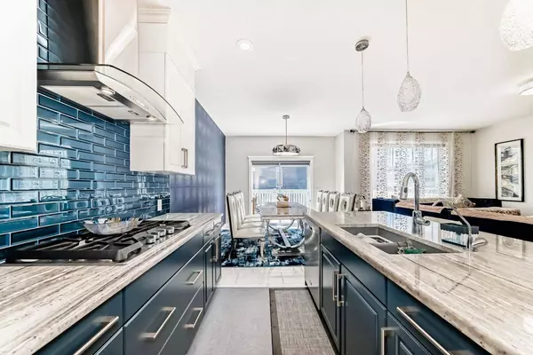 120 Red Sky GDNS Northeast, Calgary, AB T3N1N1