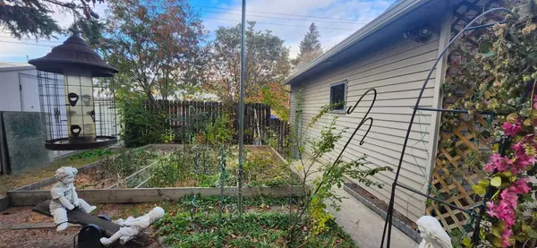 5202 Whitestone RD NE, Calgary, AB T1Y 1T6