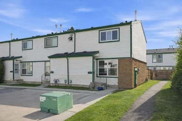 100 Pennsylvania RD SE #41, Calgary, AB T2A4Y8