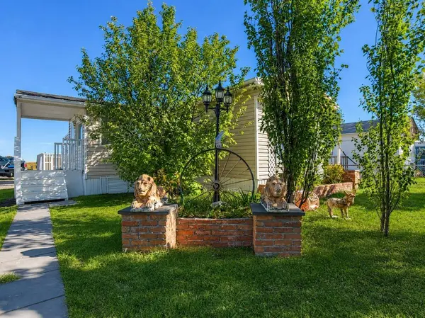 214 Gleichen ST, Gleichen, AB T1P1N0