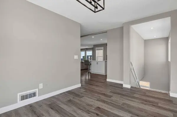 354096 48 ST E, Okotoks, AB T1S 1A7