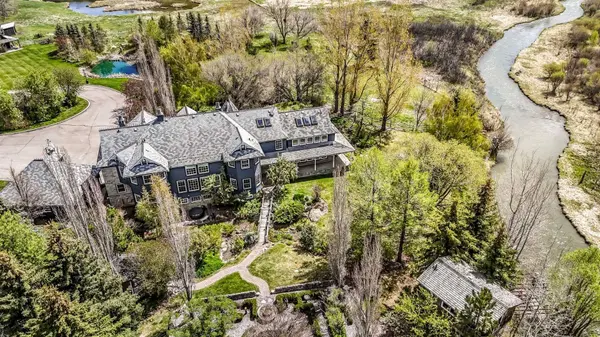546017 104 ST E, Rural Foothills County, AB T1V1P3