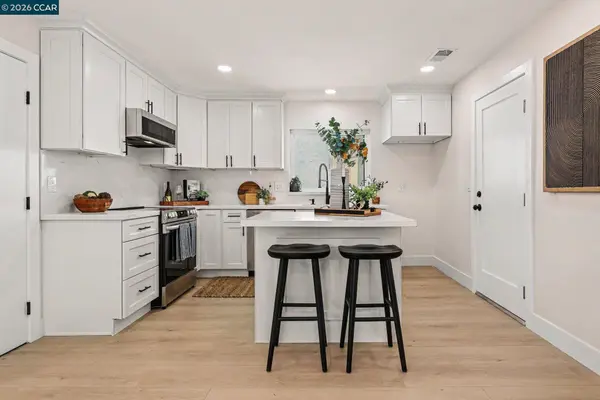 2718 Oliver Ave, Oakland, CA 94605