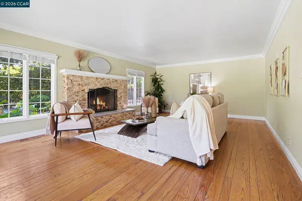 25 Amberwood Ln, Walnut Creek, CA 94598