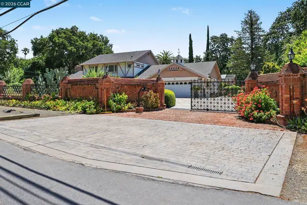25 Amberwood Ln, Walnut Creek, CA 94598