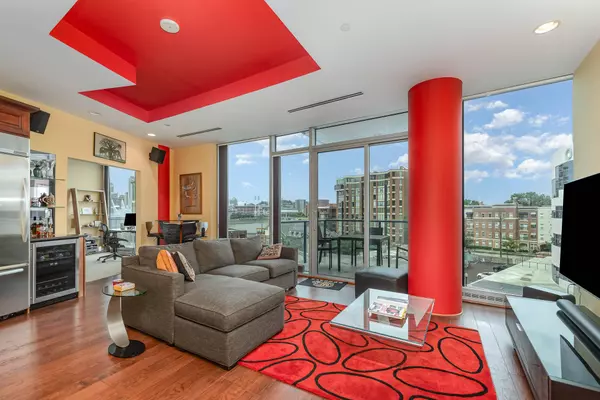 1 Roebling Way #405, Covington, KY 41011