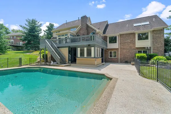 808 Squire Lake Drive, Villa Hills, KY 41017