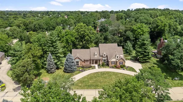 808 Squire Lake Drive, Villa Hills, KY 41017