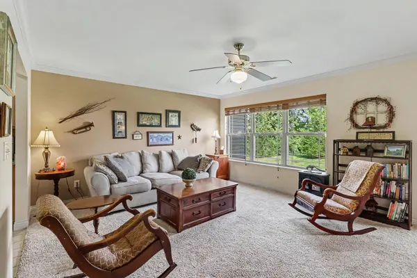 1864 Quarry Oaks Drive, Florence, KY 41042