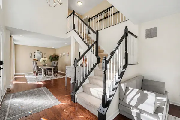 686 Meadow Wood Drive, Crescent Springs, KY 41017