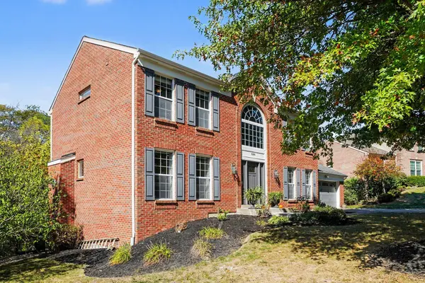 686 Meadow Wood Drive, Crescent Springs, KY 41017