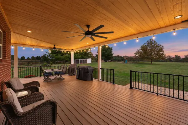 130 Lighthouse Way, Midway, KY 40347