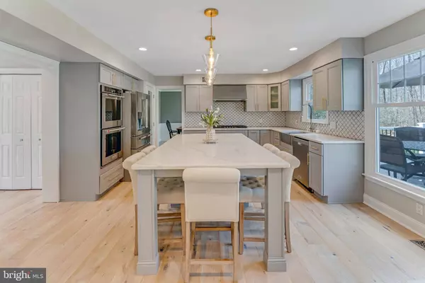 11 HADLEY DR, Medford, NJ 08055