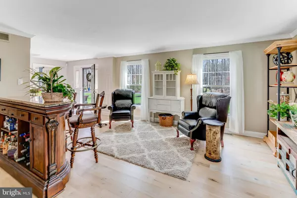 11 HADLEY DR, Medford, NJ 08055