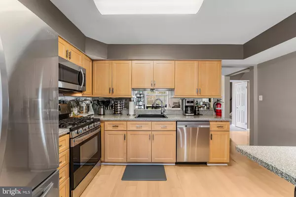 27 MAJESTIC WAY, Marlton, NJ 08053