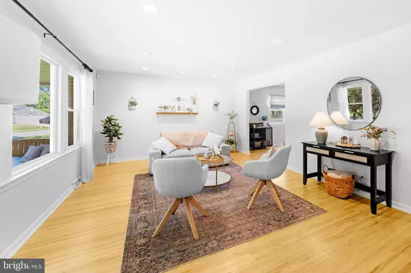 127 SANDRINGHAM RD, Cherry Hill, NJ 08003