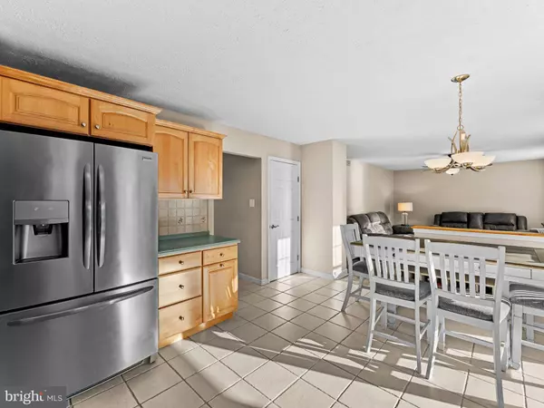 425 GLASGOW RD, Williamstown, NJ 08094