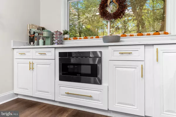 51 FIVE CROWN ROYAL, Marlton, NJ 08053