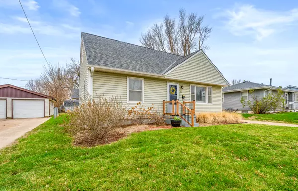 3114 S 122nd St, Omaha, NE 68144-6001