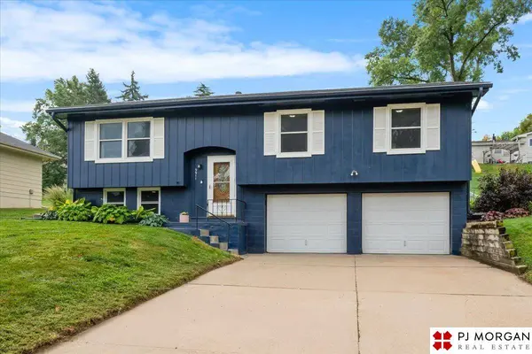 9911 Pratt Street, Omaha, NE 68134
