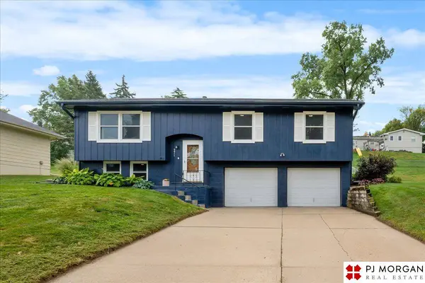 9911 Pratt Street, Omaha, NE 68134