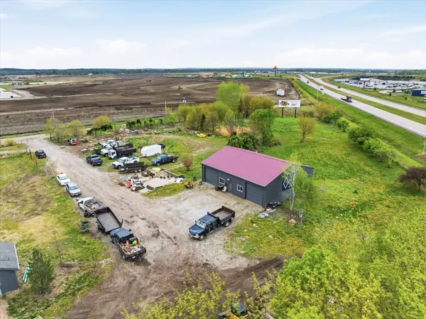 6610 N 264th Cir, Valley, NE 68064-8208