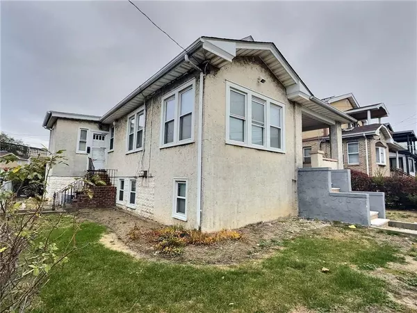 2718 Collier AVE, Brooklyn, NY 11691