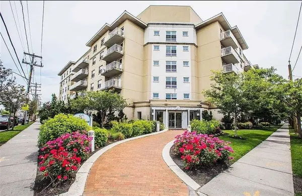 260 Beach 81st Street #6-V, Queens, NY 11693