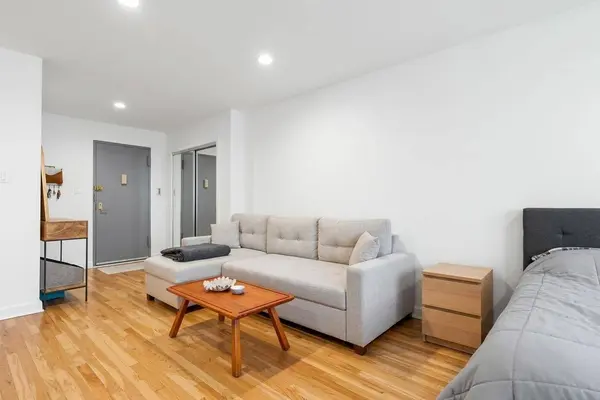 140 7th Avenue #4-S