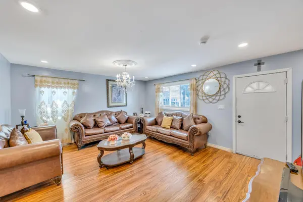 178 Warwick Rd, Elmont, NY 11003-2036