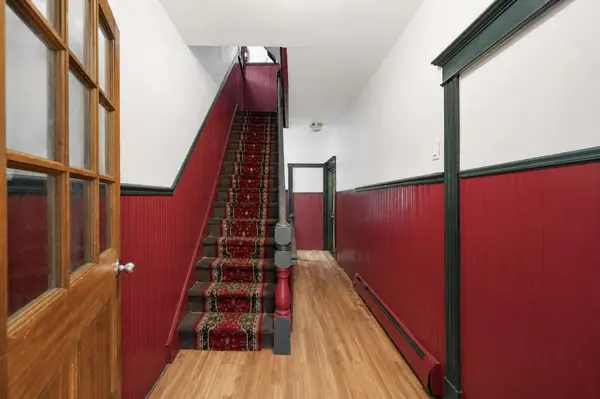 212 Edwards Pl, Yonkers, NY 10703-2324