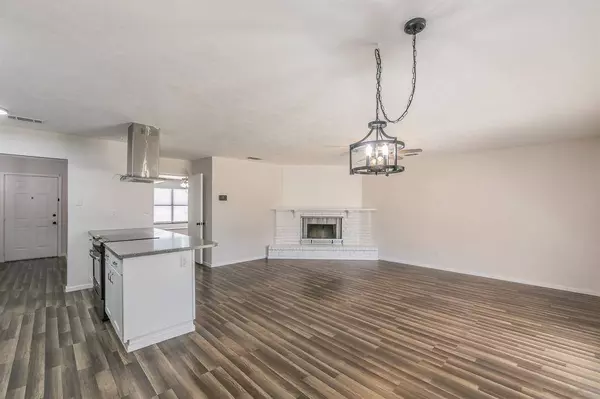 6525 Wakefield Drive, North Richland Hills, TX 76182