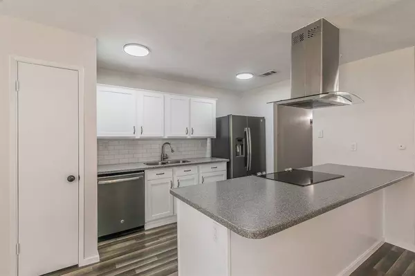 6525 Wakefield Drive, North Richland Hills, TX 76182