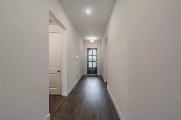 1513 Evening Primrose Drive, Mansfield, TX 76063