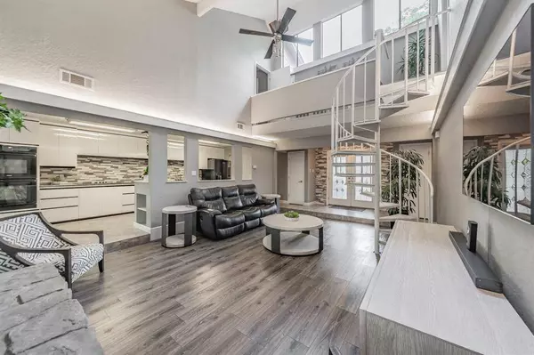 7300 Londonderry Drive, North Richland Hills, TX 76182