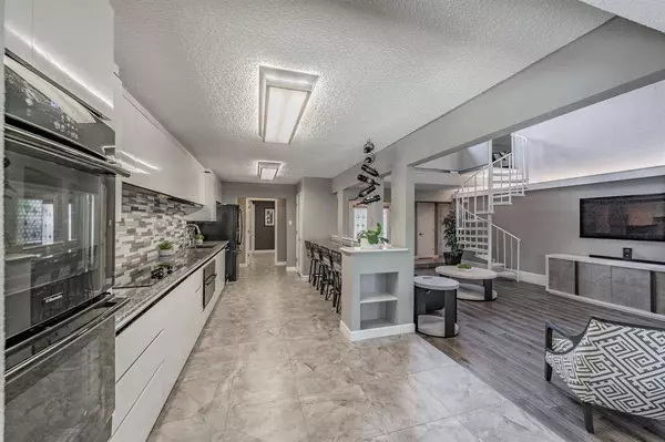 7300 Londonderry Drive, North Richland Hills, TX 76182