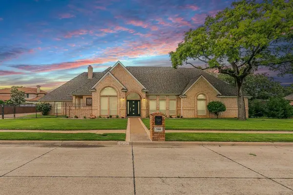 2604 Highland Drive, Colleyville, TX 76034