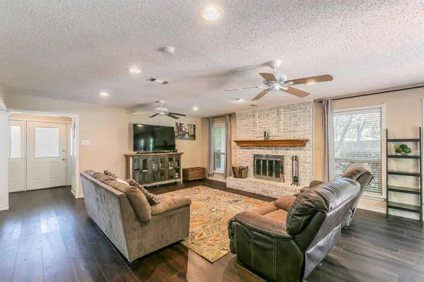 709 Duvall Boulevard, Highland Village, TX 75077