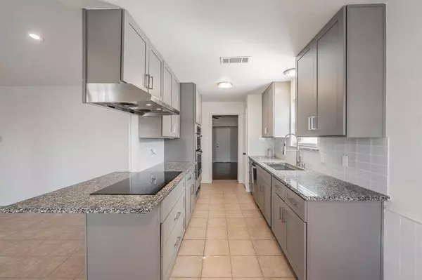 6225 Sunnybrook Drive, Watauga, TX 76148