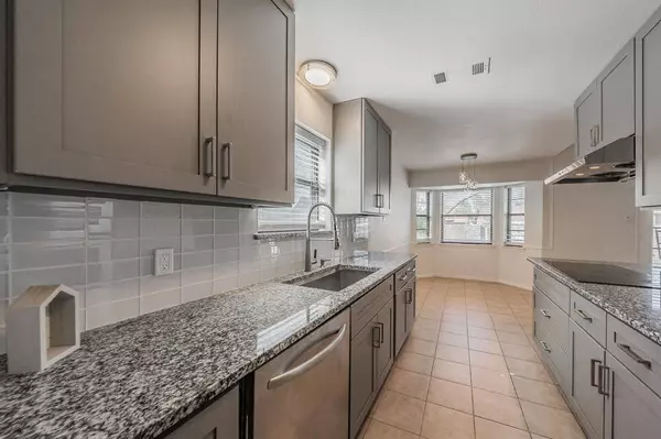 6225 Sunnybrook Drive, Watauga, TX 76148