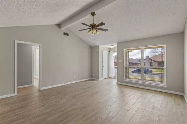 3002 Penny Lane, Euless, TX 76039