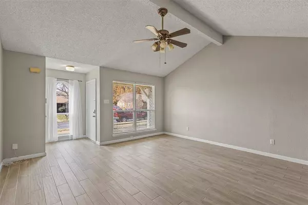 3002 Penny Lane, Euless, TX 76039