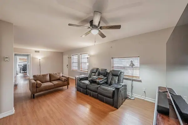528 Buena Vista Drive, Hurst, TX 76053