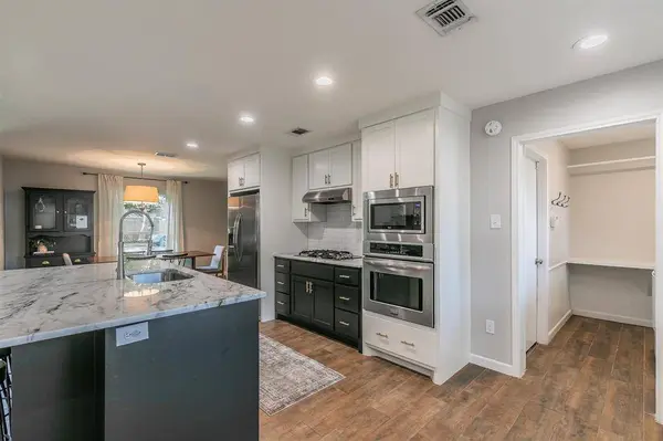 2109 Friar Tuck Drive, Arlington, TX 76013