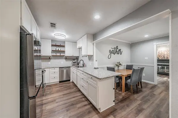 7008 Smithfield Road, North Richland Hills, TX 76182