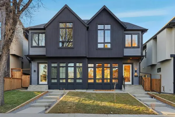 3515 42 ST SW, Calgary, AB T3E 3M7